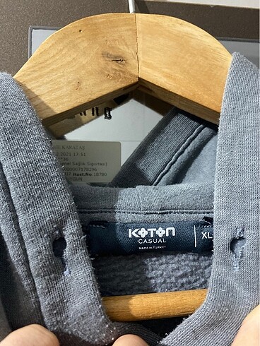 Koton Koton hoodie xl 2-3 kere giyildi elden cikartmak icin satiyorum.