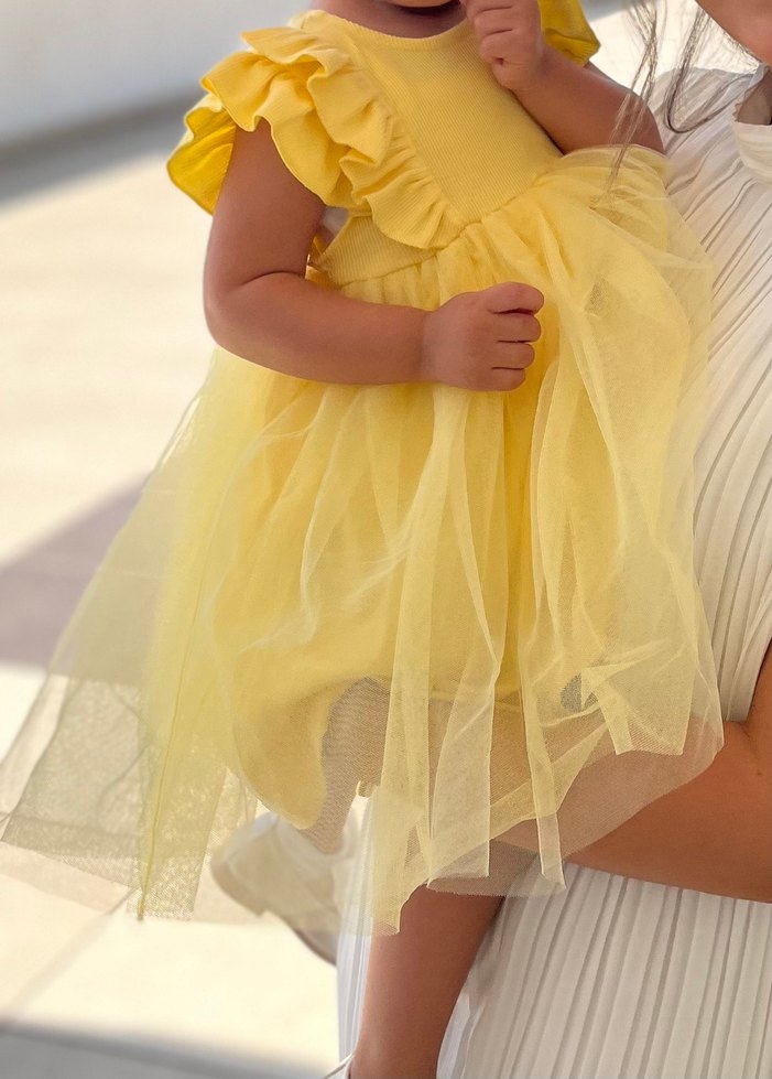 Sarı Fırfırlı Kız Çocuk Elbisesi - Görsel 2