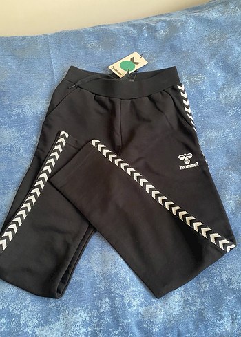 Hummel Çocuk Siyah Fermuarlı Eşofman