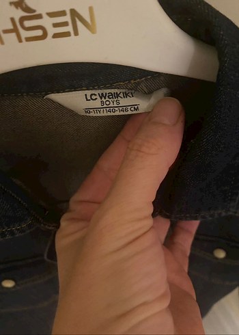 Zara Düğmeli Uzun Kollu Denim Gömlek