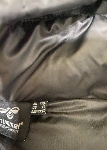 Hummel Siyah Kapüşonlu Erkek Şişme Yelek - Görsel 3