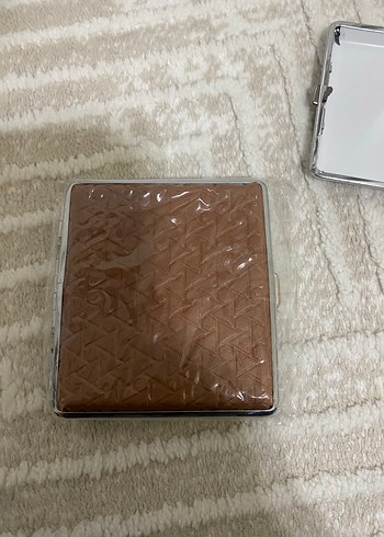 Kahverengi Parlak Yılan Derisi Desenli sigara kutusu - Görsel 2