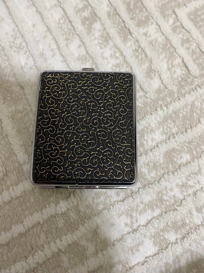 Kahverengi Parlak Yılan Derisi Desenli sigara kutusu - Görsel 3