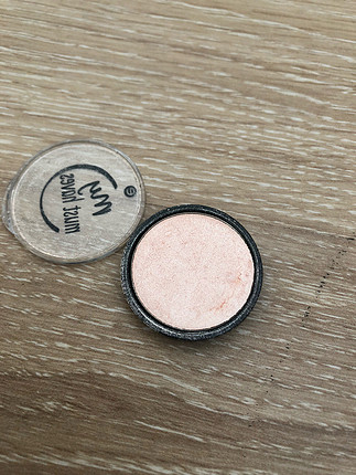Essence Essence apricotta far
