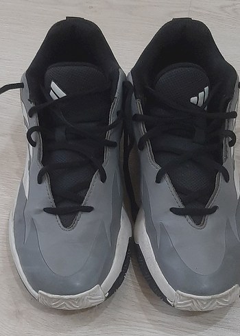 Adidas marka basketbol ayakkabısı - Görsel 4