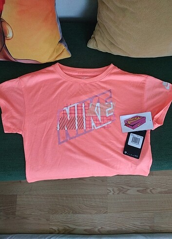 Nike Nike kız cocuk crop top tişört 