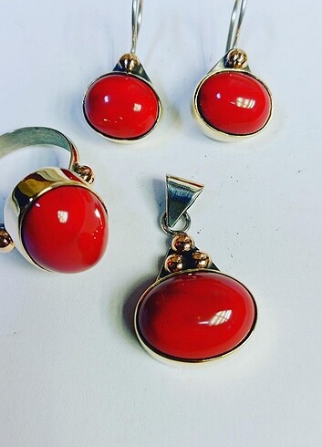 El yapımı mercan taşlı gümüş set