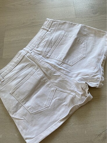 42 Beden Jean şort