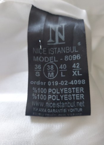 m Beden beyaz Renk Gri Uzun Fermuarlı Kadın Mont
