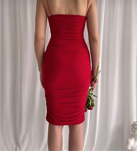 Diğer kırmızı drapeli elbise