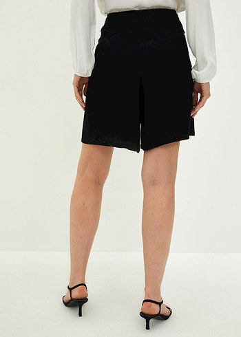 Basic Siyah Beli Lastikli Düz Viskon Kadın Bermuda Şort - Görsel 3
