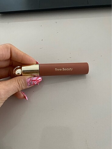 Rare Beauty Lip Oil Honesty