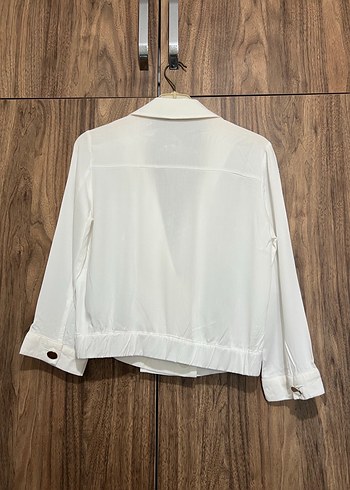 s Beden Bershka beyaz düğmeli bluz