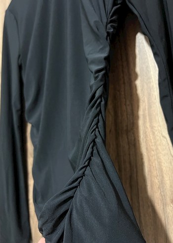 Drapeli Siyah Yüksek Yakalı Kadın body - Görsel 2