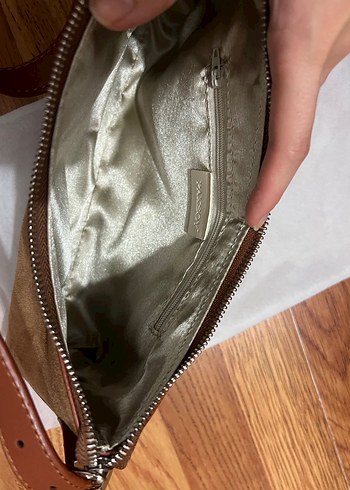 Süet Kadın Omuz Çantası - Görsel 4