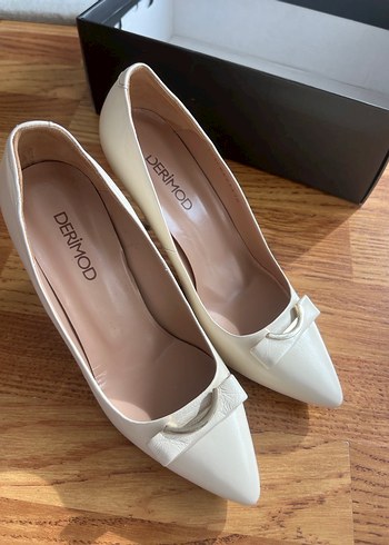 DERİMOD Beyaz Tokalı Kadın Topuklu Ayakkabj - Görsel 6