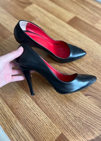 Siyah Topuklu Kadın Ayakkabı - Görsel 3