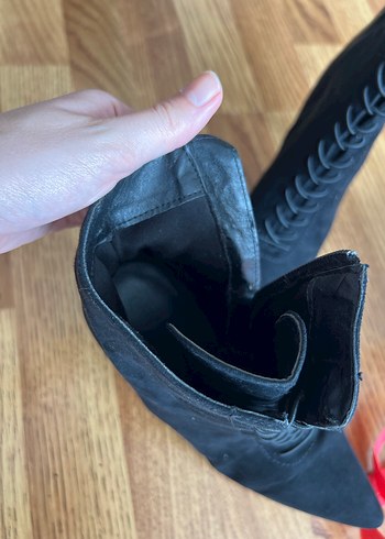 Siyah Süet Sivri Burunlu Topuklu Bot - Görsel 6