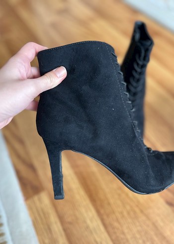 Siyah Süet Sivri Burunlu Topuklu Bot - Görsel 5