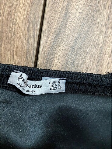 s Beden Stradivarius siyah büstiyer