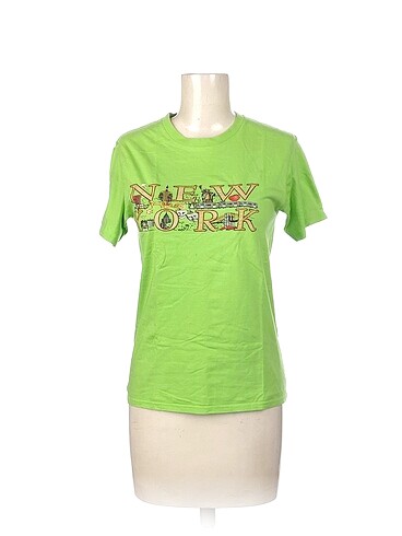 PreLoved T-shirt %70 İndirimli.