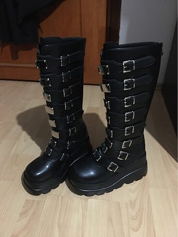 39 Beden siyah Renk Goth gotik punk kemerli çizme