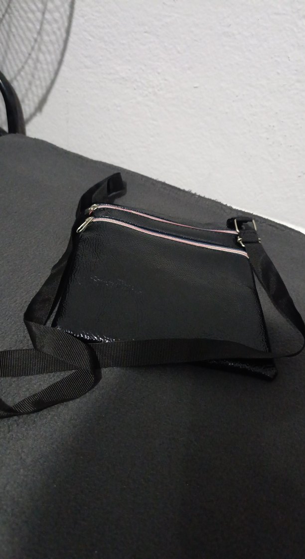 Siyah Deri Kadın Çapraz Çanta
20×20 - Görsel 2