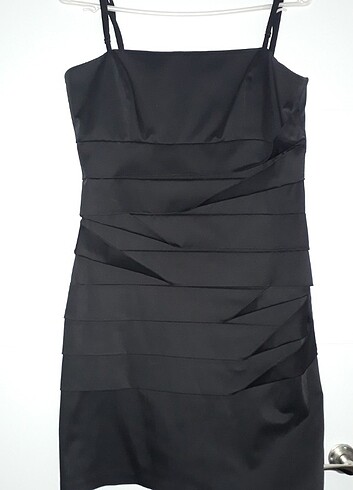 Siyah ligrali elbise