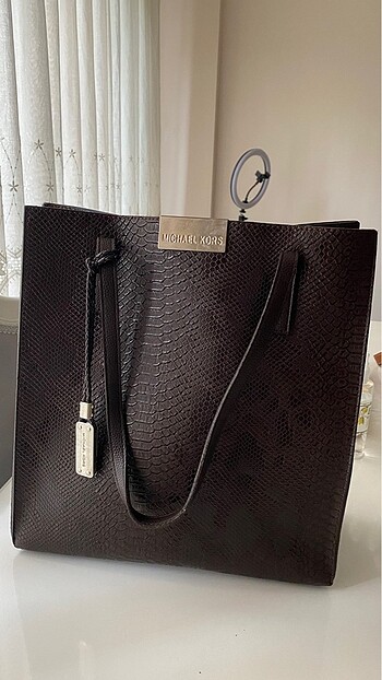 Acı Kahve Michael Kors Omuz Çantası