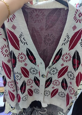 LC Waikiki Ekru Geometrik Desenli V Yaka Triko Hirka