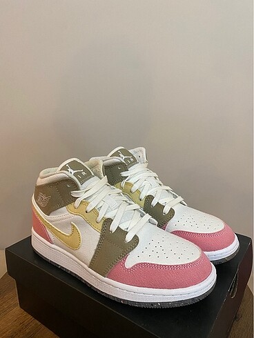Nike Air Jordan 1 Mid Pink Orche