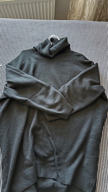H&M Kazak