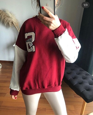 Sweatshirt