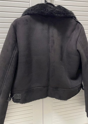 40 Beden siyah Renk Stradivarius Süet Kürk Detaylı Kısa Biker Ceket