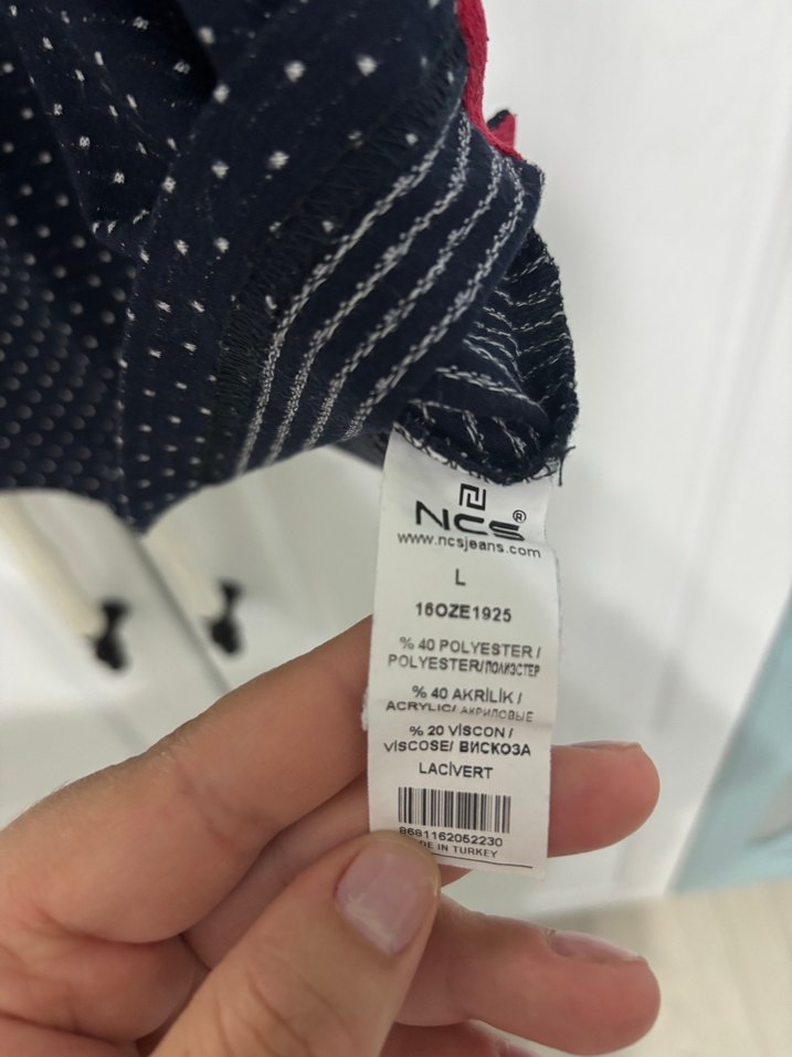 Düğmeli Kısa Kollu Desenli Polo Tişört - Görsel 4