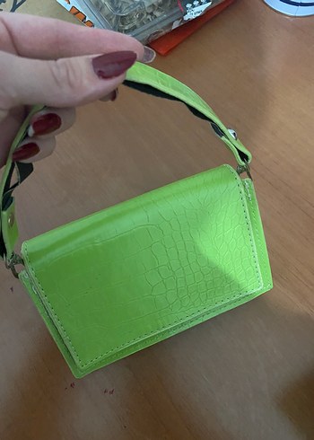 Yeşil Deri Yılan Desenli Tokalı Kadın Çanta - Görsel 2