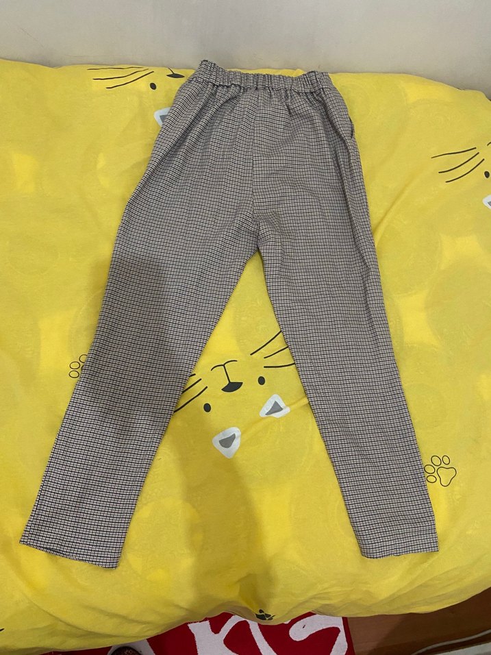 Düğmeli açık renkli Midi Kumaş Kadın Pantolon - Görsel 4