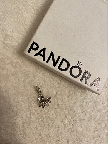 Pandora charm ateş böceği