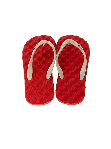 37 Beden PreLoved Terlik %70 İndirimli.