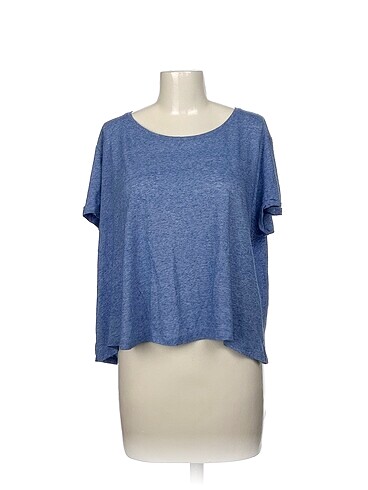 Diğer T-shirt %70 İndirimli.