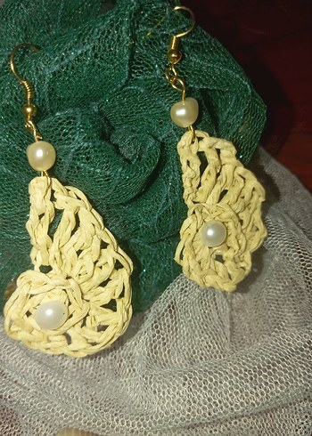 Accessorize Rafya örgü küpe istiridye