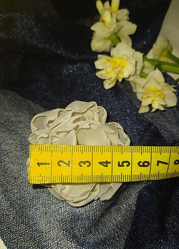  Beden Kumaş taşlı gül çiçeği broş sıfır ürün 
