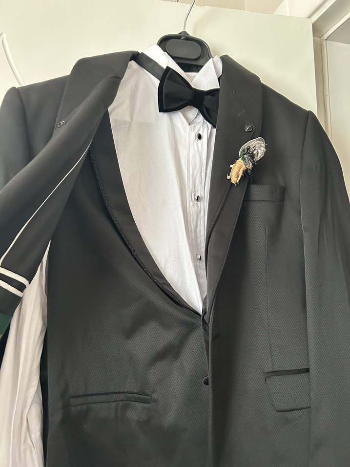 Düğmeli Siyah Erkek Takım Elbise - Görsel 2