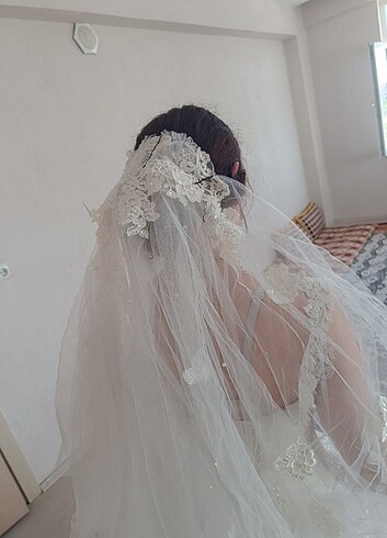 Gelinlik 1 kez giyildi yeni gbi  - Görsel 3