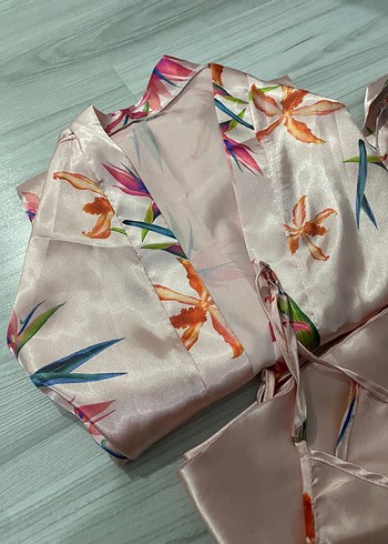 Pembe Çiçekli Bohem Kadın Uzun Sabahlık - Görsel 4