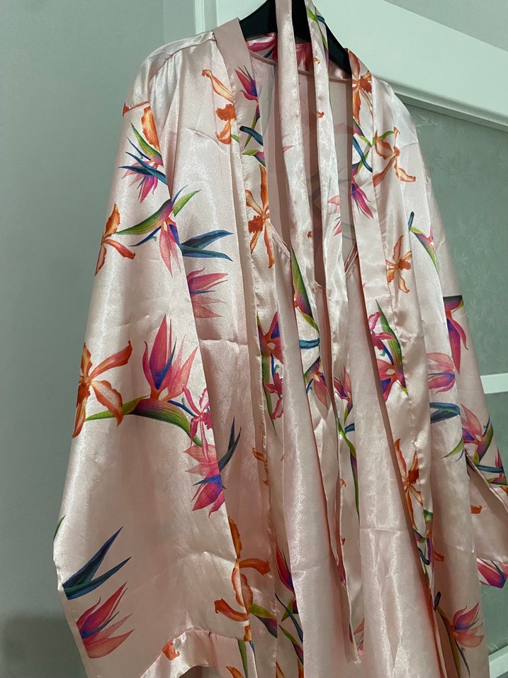 Pembe Çiçekli Bohem Kadın Uzun Sabahlık - Görsel 2