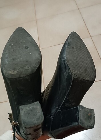 37 Beden siyah Renk Topuklu bot