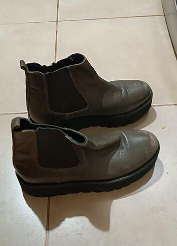 Bot ayakkabı