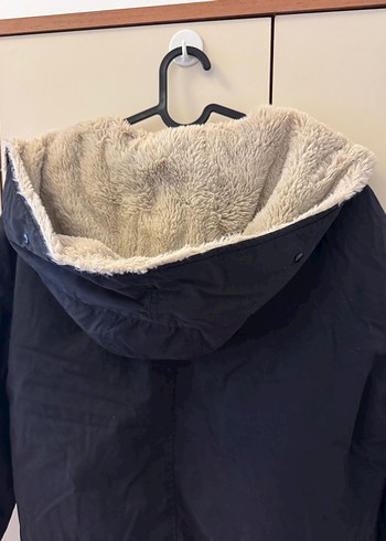 s Beden Bershka Kapüşonlu Kadın Mont