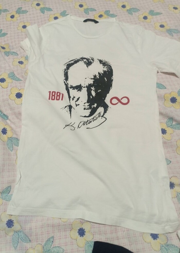  Çeşit çeşit tişört,kapüşonlu sweatshirt short - Görsel 3